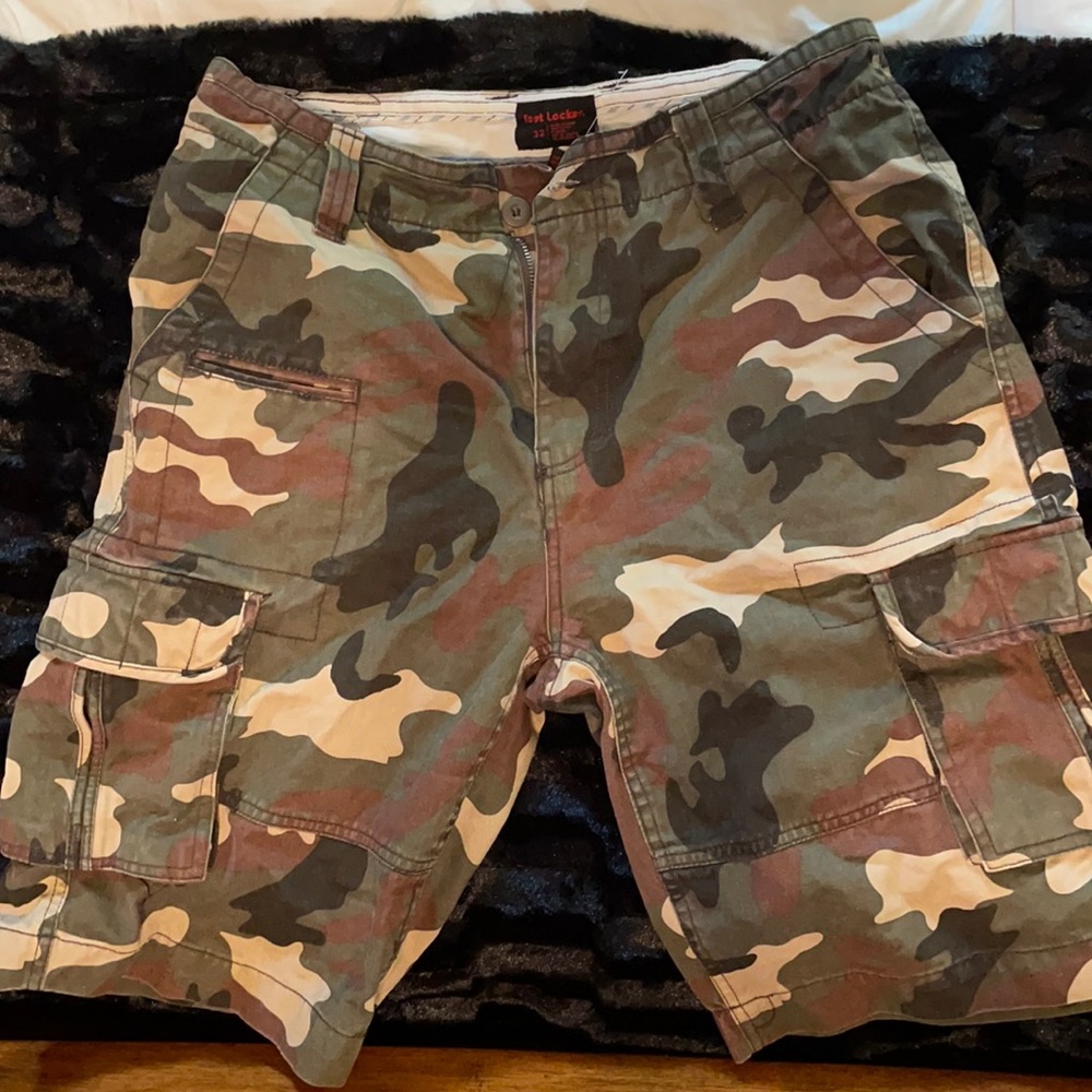 Men’s camouflage shorts